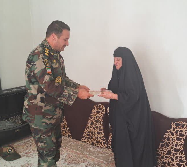 مادران شهدا، ستون‌های محکم و قهرمانان واقعی انقلاب اسلامی ایران هستند