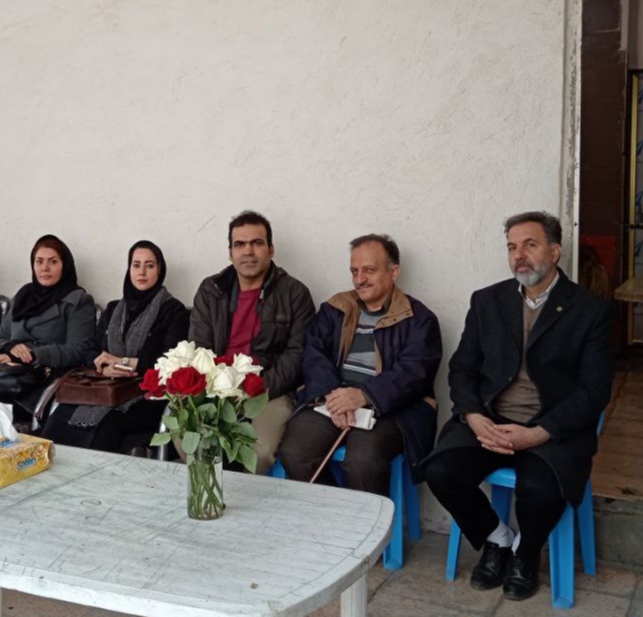 بازدید خبرنگاران از گلخانه رز فرامان 